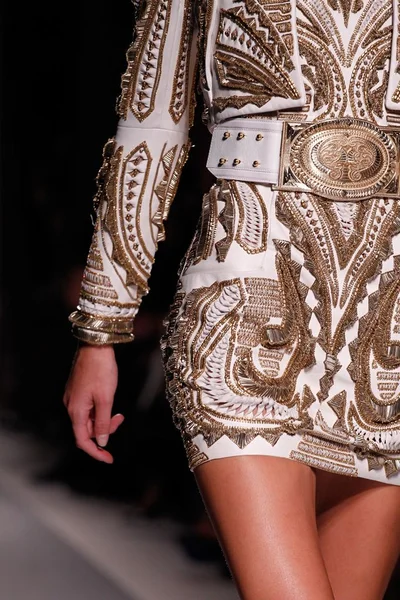 Look 5